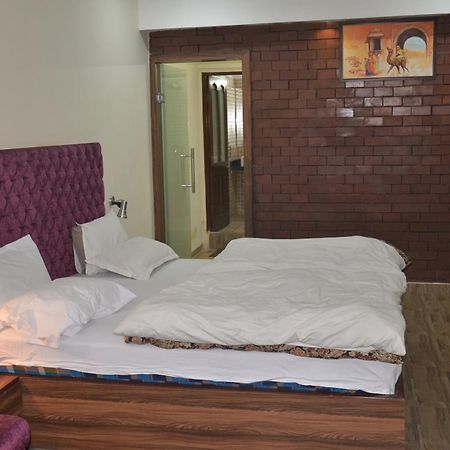 Hotel Khajuraho Regency Bhopal Buitenkant foto